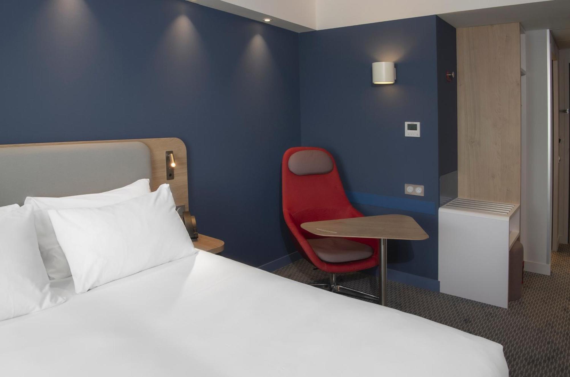 Holiday Inn Express Caen Epron By Ihg 外观 照片