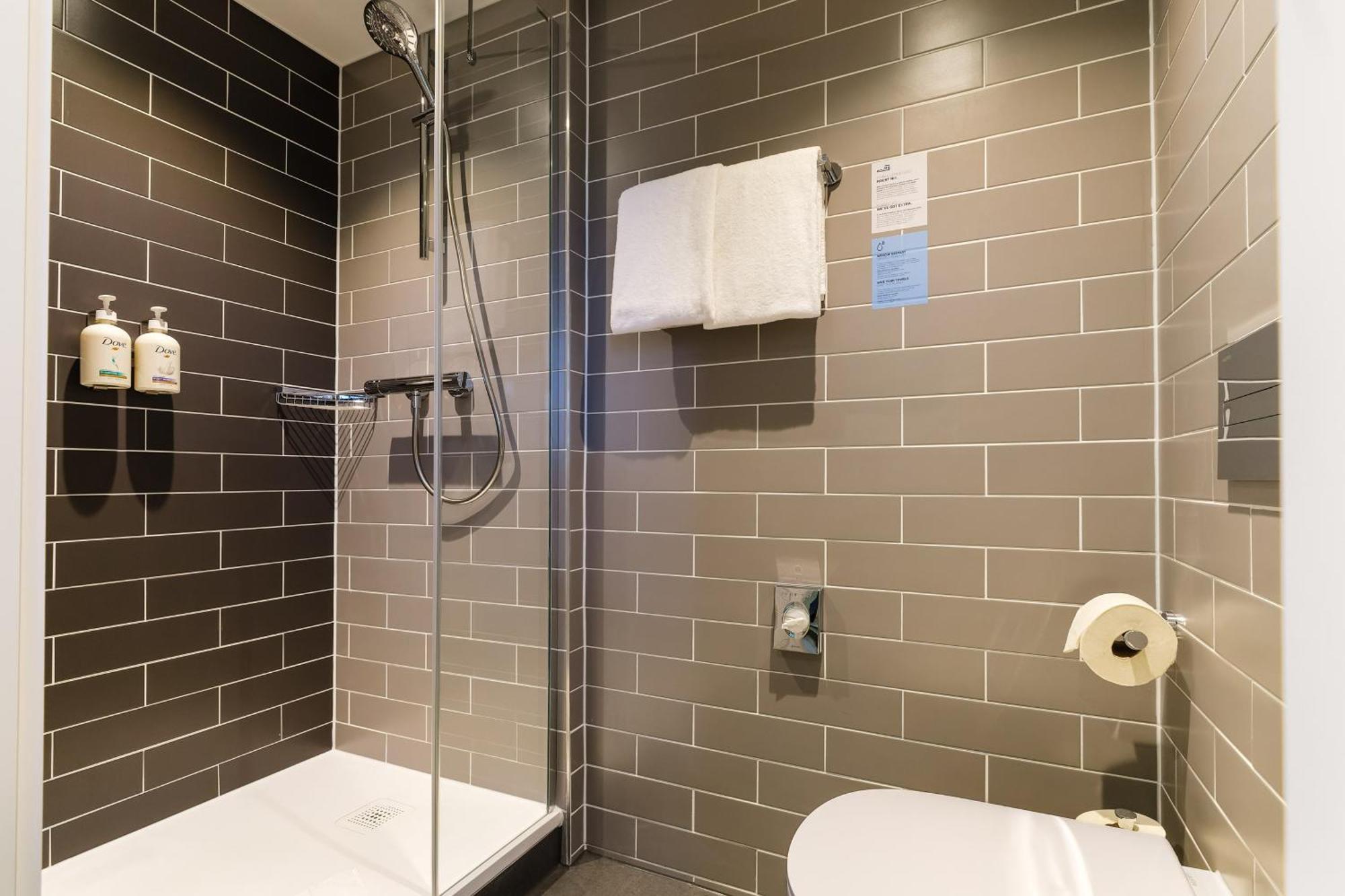 Holiday Inn Express Caen Epron By Ihg 外观 照片