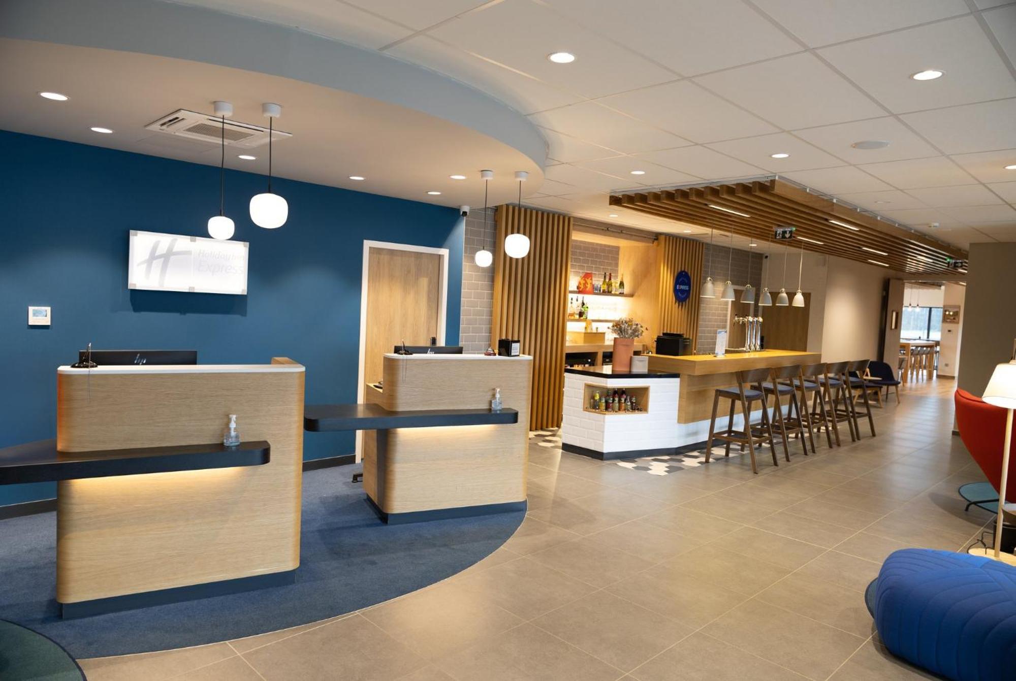 Holiday Inn Express Caen Epron By Ihg 外观 照片