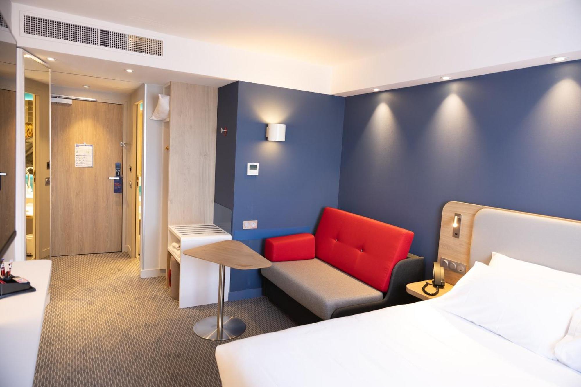 Holiday Inn Express Caen Epron By Ihg 外观 照片