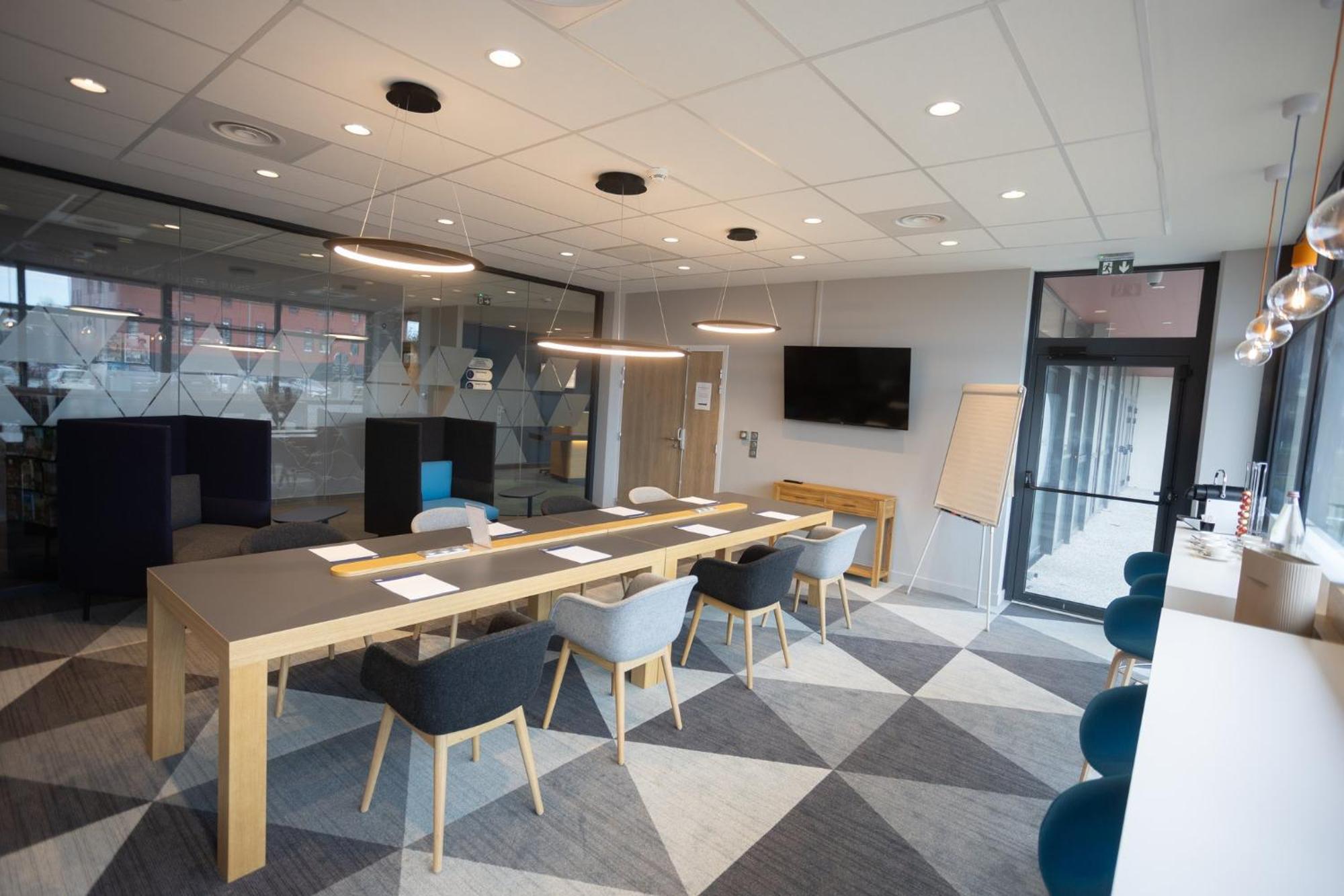 Holiday Inn Express Caen Epron By Ihg 外观 照片