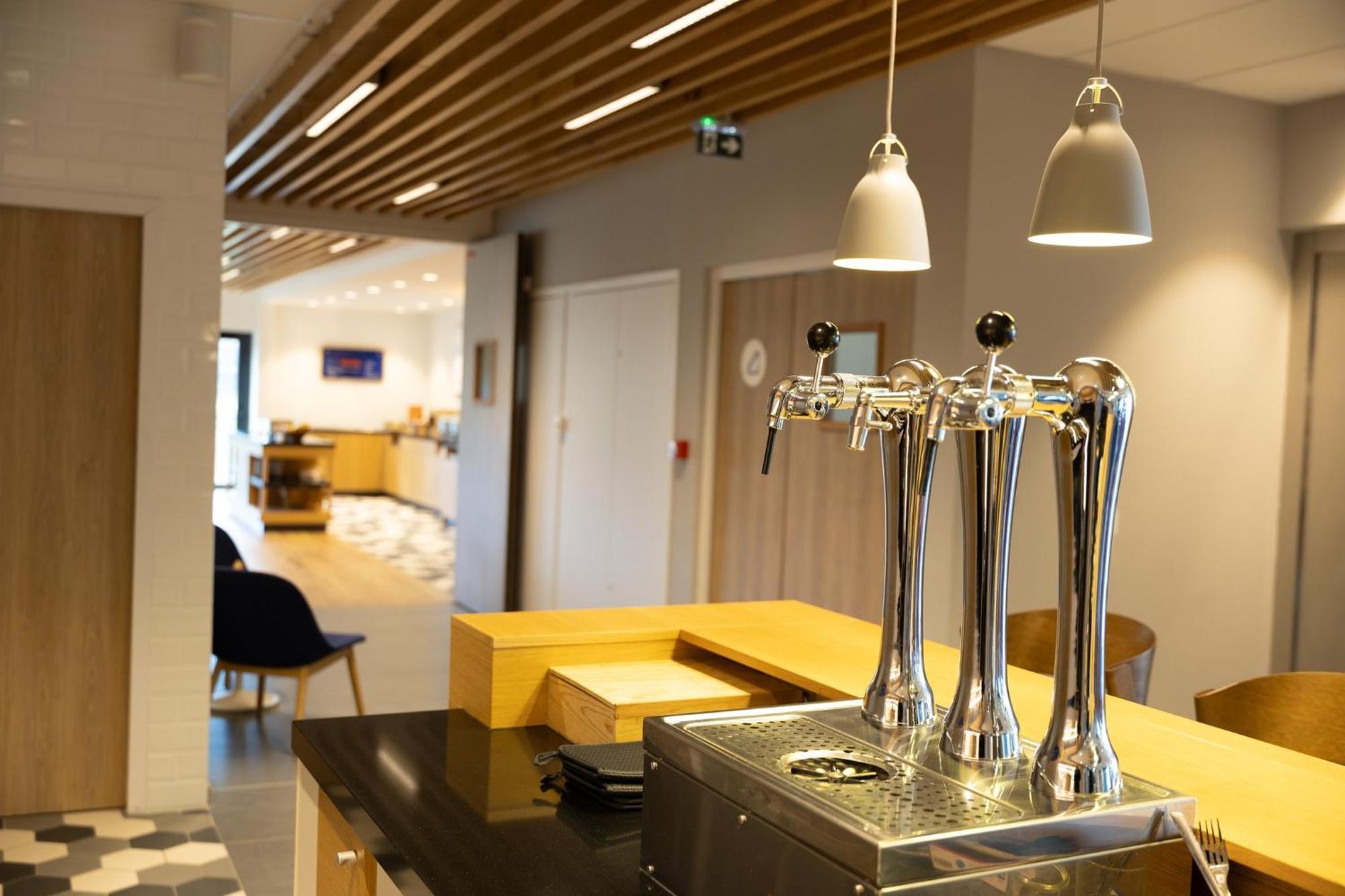 Holiday Inn Express Caen Epron By Ihg 外观 照片
