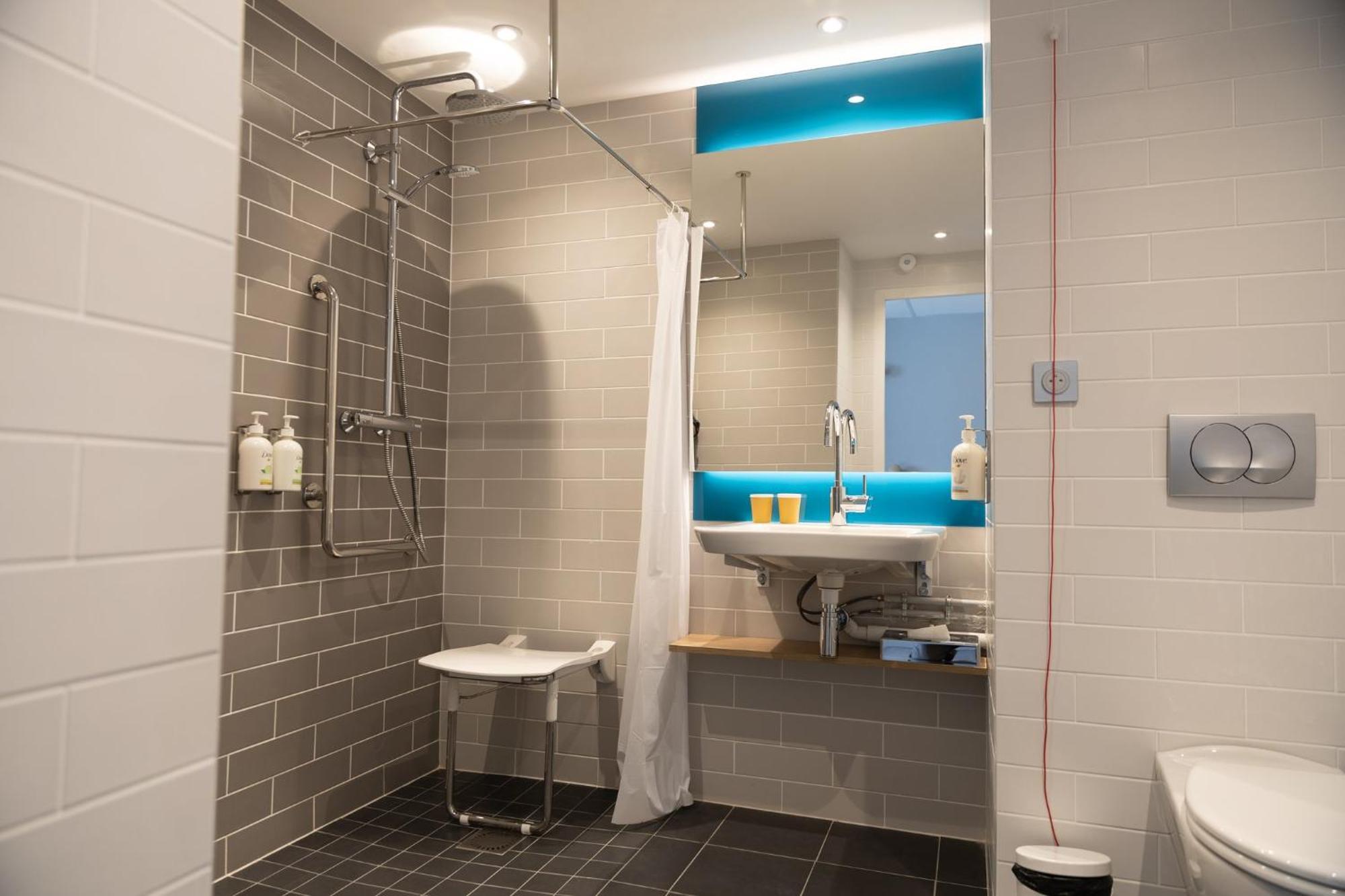 Holiday Inn Express Caen Epron By Ihg 外观 照片