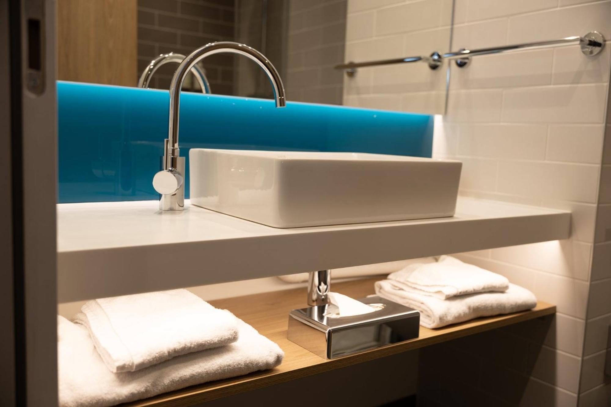 Holiday Inn Express Caen Epron By Ihg 外观 照片